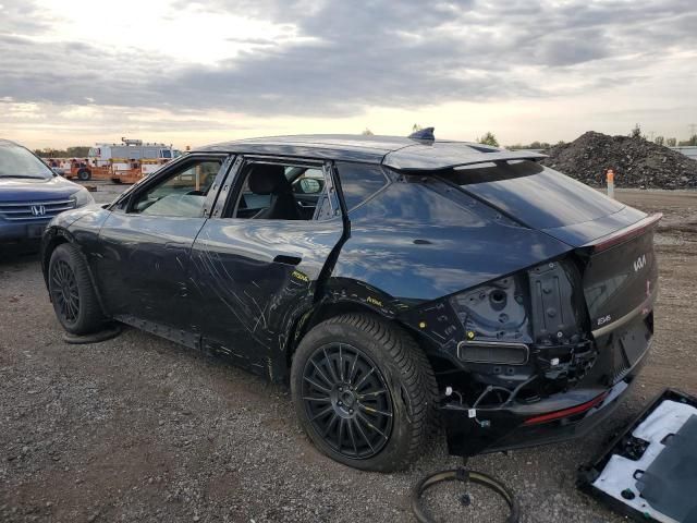 2022 KIA EV6 Light