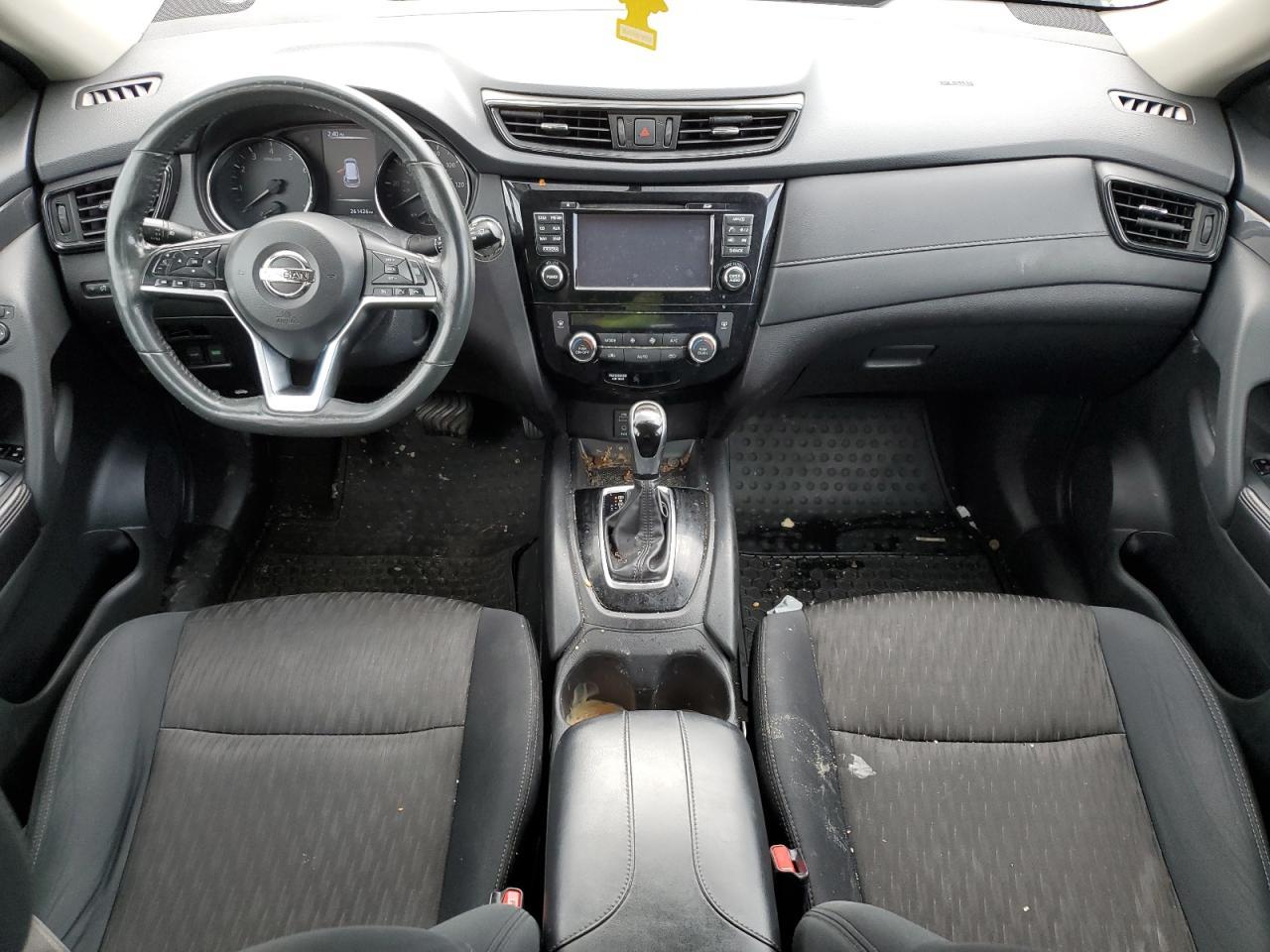 2017 Nissan Rogue sv
