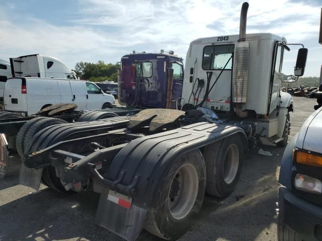 2020 Freightliner Columbia Semi Truck