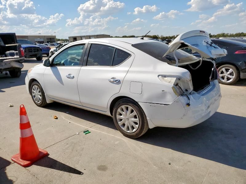 2014 Nissan Versa S