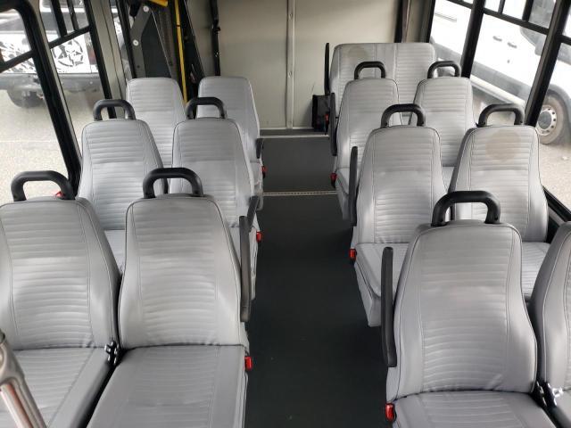 2017 Ford E450 Shuttle bus