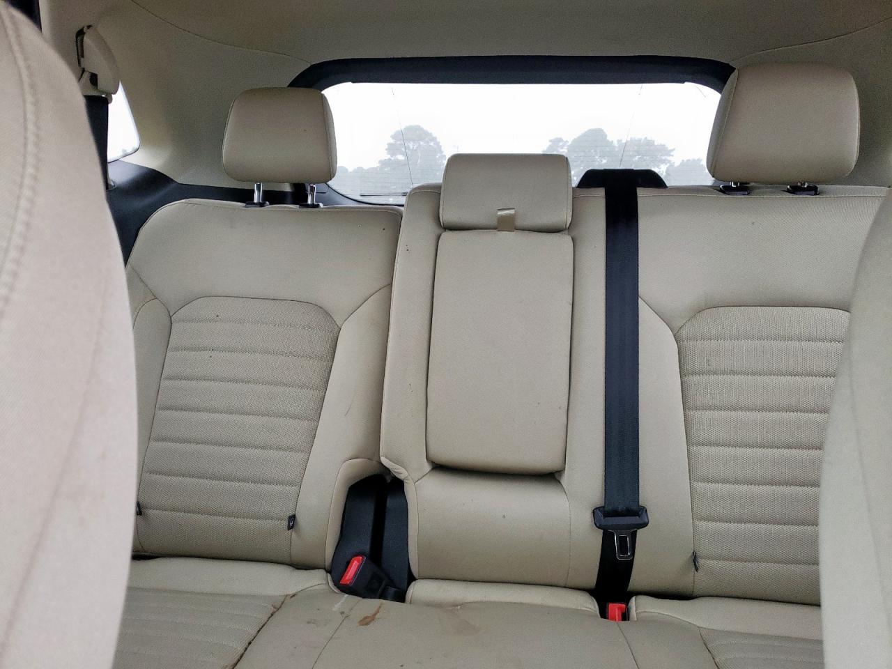 2020 Ford Edge se