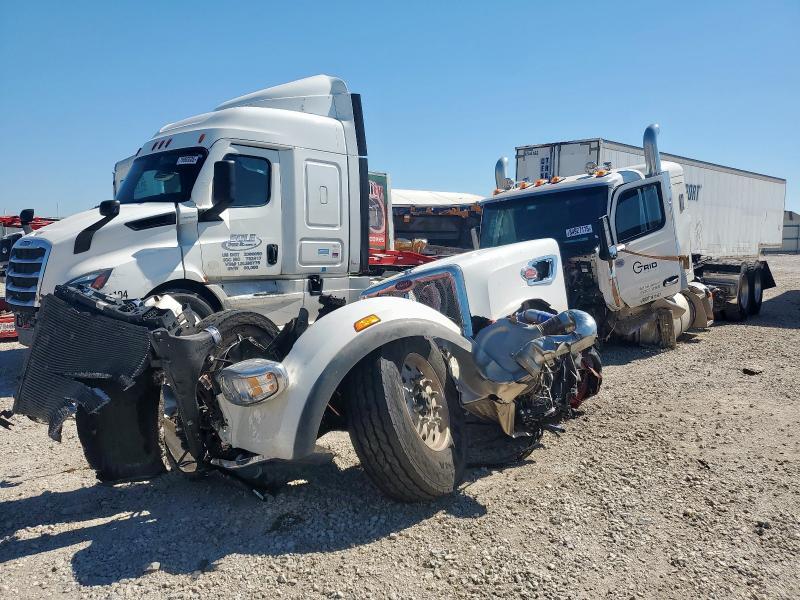 2026 Peterbilt 567 Semi Truck