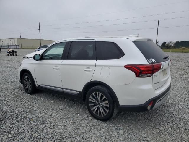 2020 Mitsubishi Outlander es