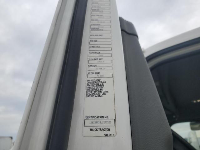 2020 Kenworth T880 Semi Truck