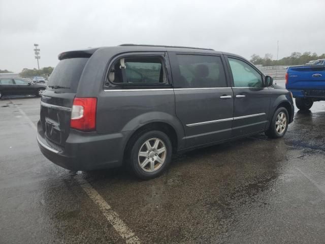2012 Chrysler Town & Country Touring