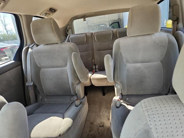 2009 Toyota Sienna LE