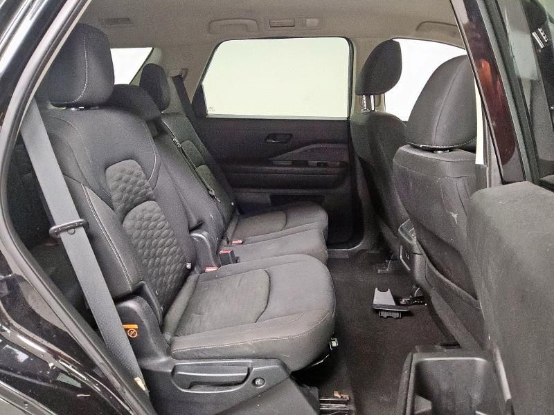 2023 Nissan Pathfinder S