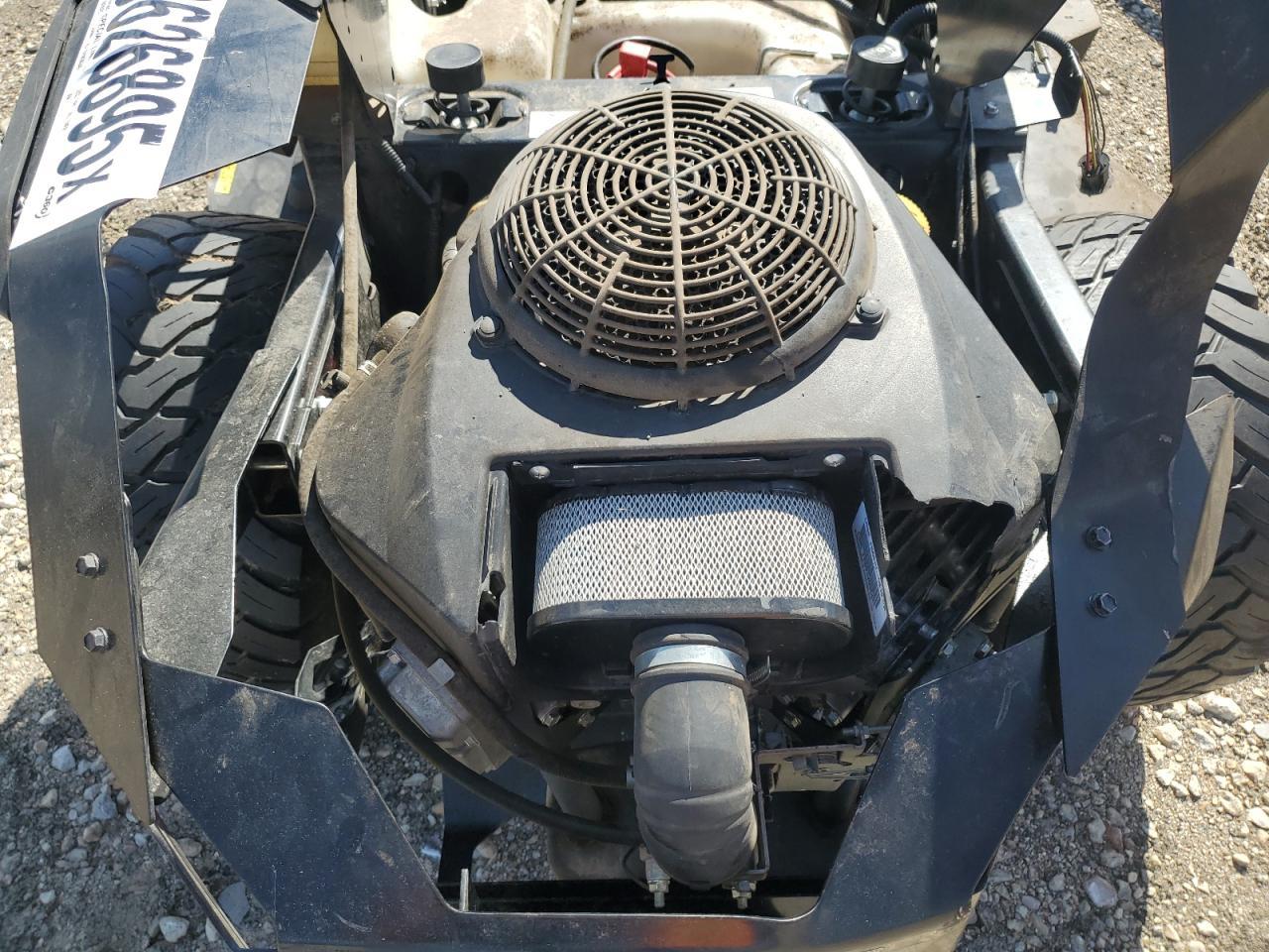 2000 Ariens 2000 Aqcm Unknown-ZTR Mower