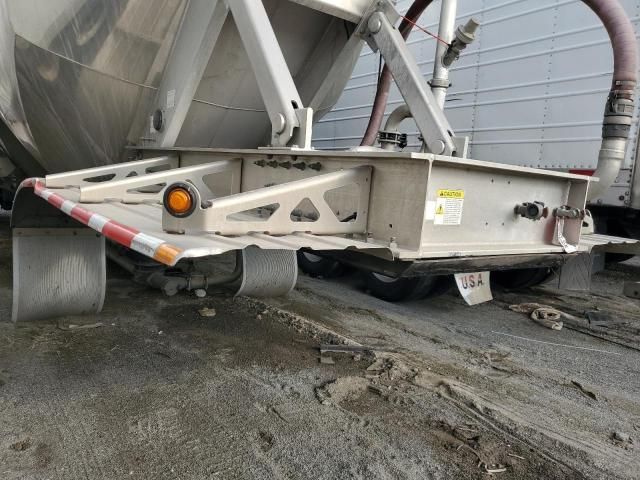 2021 Heil Pneumatic DRY Bulk Trailer