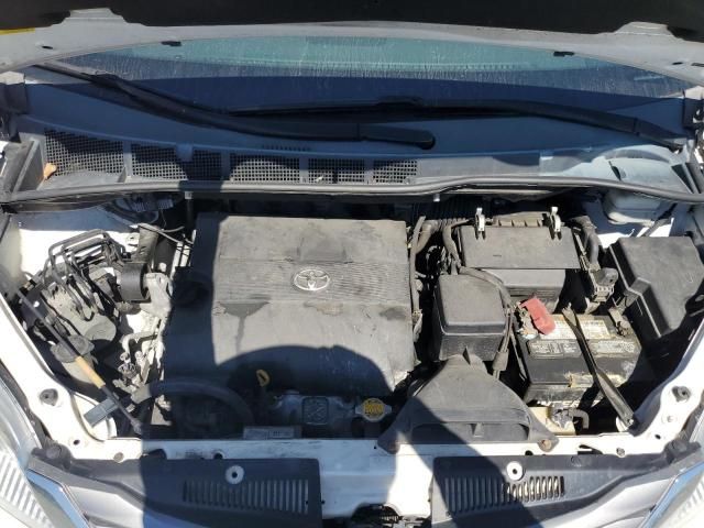 2011 Toyota Sienna XLE