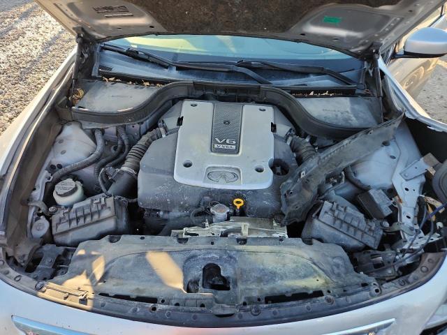 2015 Infiniti Q40