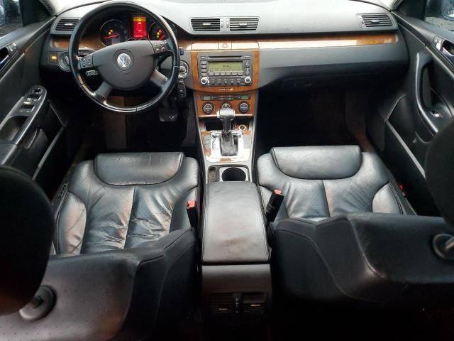 2006 Volkswagen Passat 3.6L Luxury