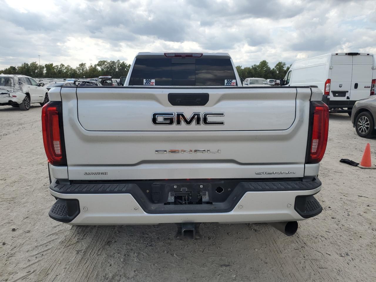 2023 GMC Sierra