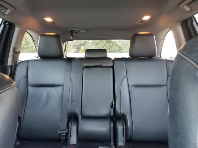 2017 Toyota Highlander SE
