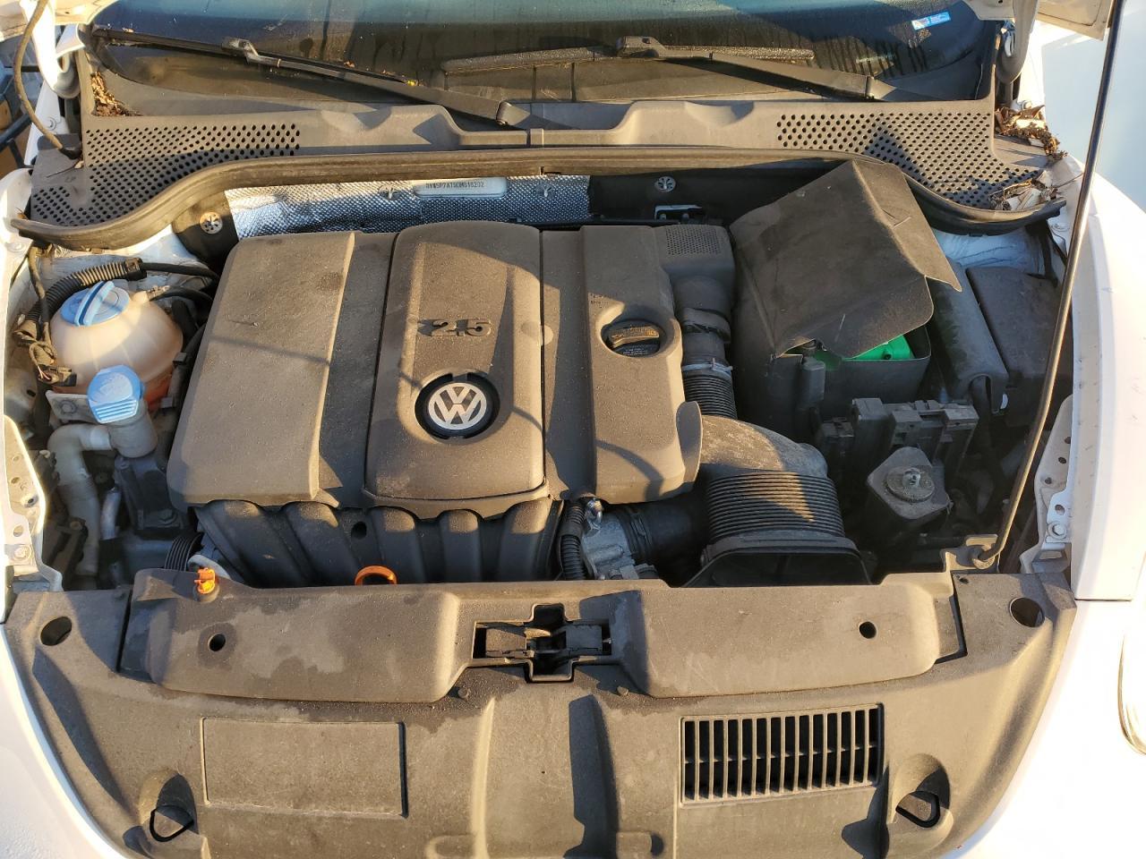 2013 Volkswagen Beetle