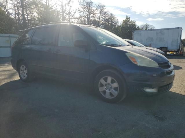 2004 Toyota Sienna xle