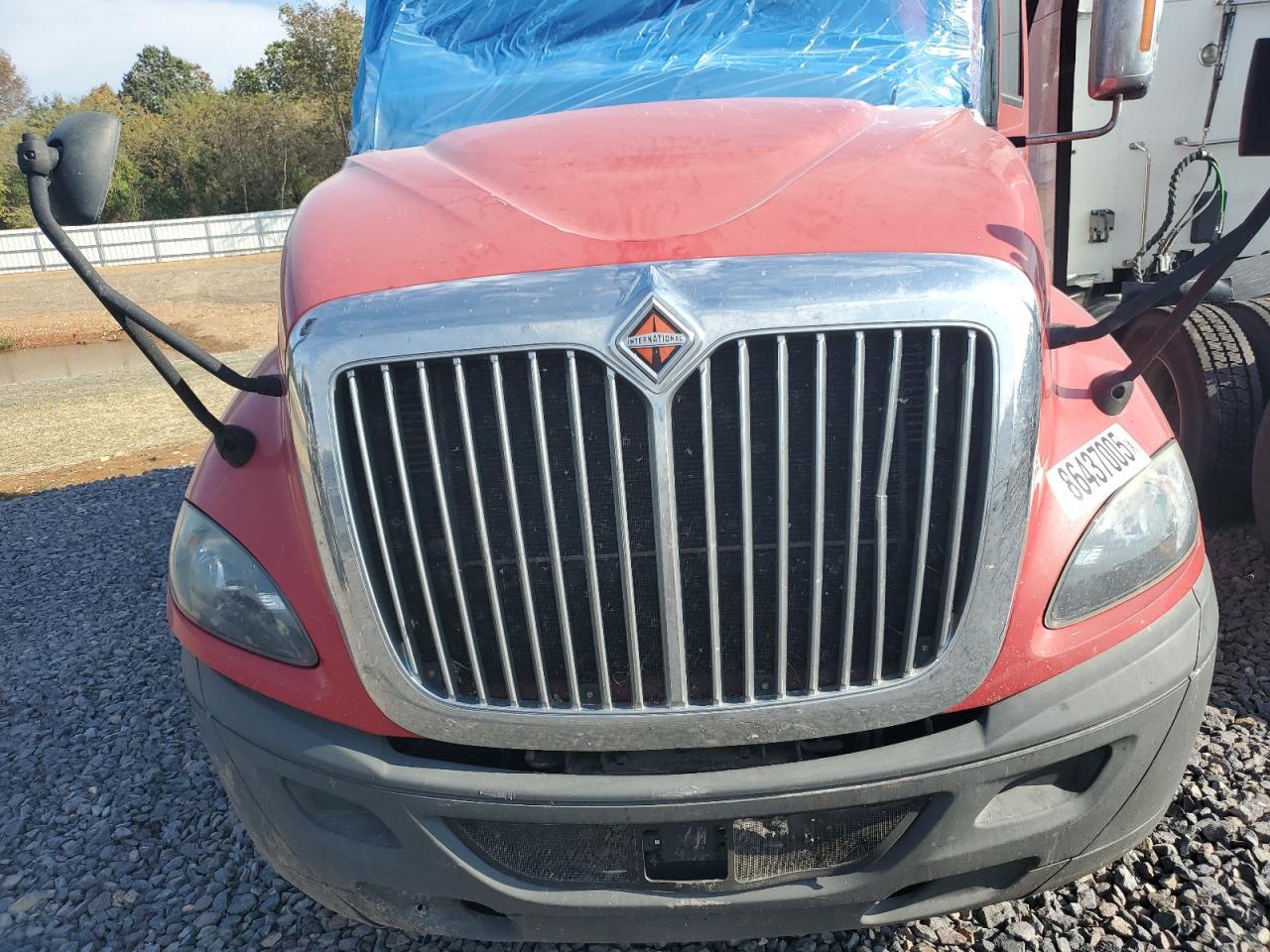2017 International Prostar Semi Truck