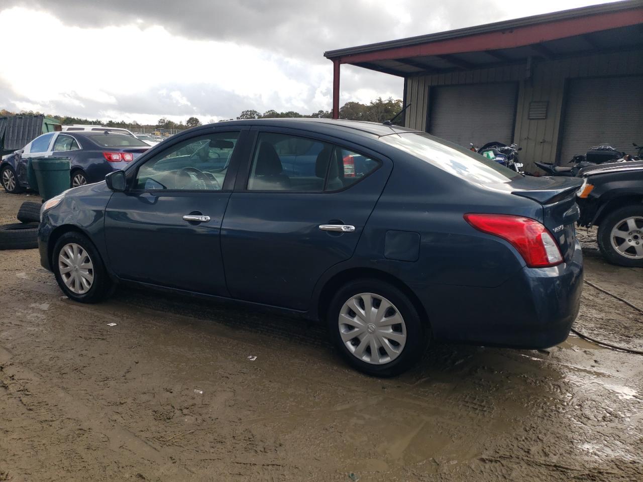 2016 Nissan Versa s