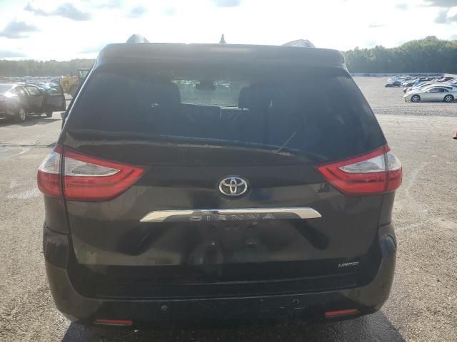 2017 Toyota Sienna XLE