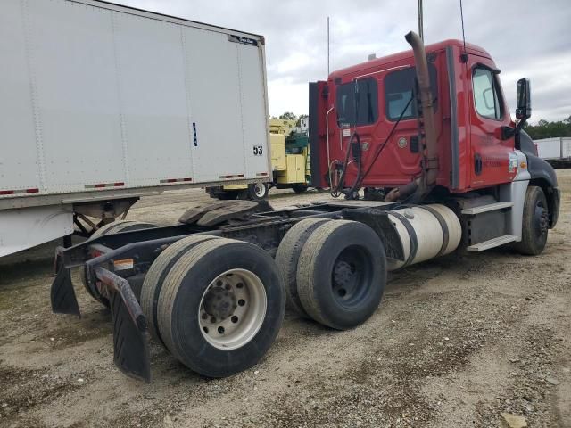 2012 Freightliner Cascadia 125