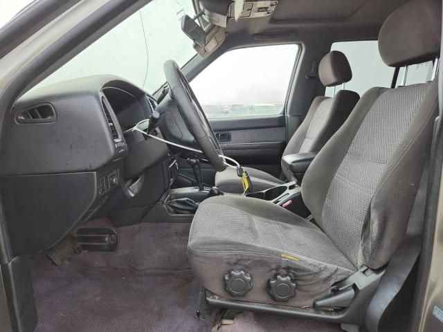 2004 Nissan Pathfinder le