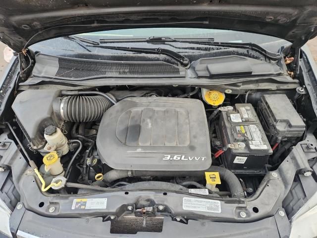 2015 Chrysler Town & Country Touring L