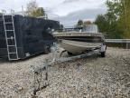 2003 Smoker Craft Boat-Boat