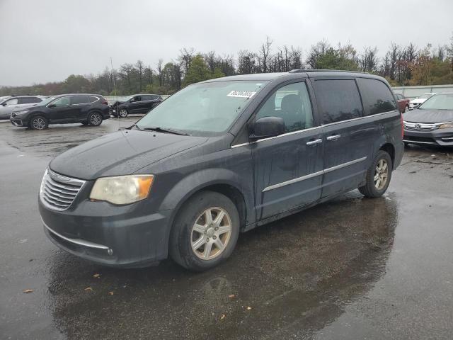 2012 Chrysler Town & Country Touring