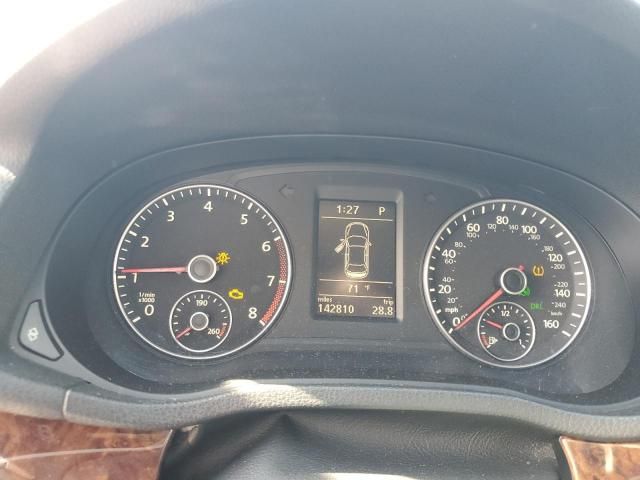 2012 Volkswagen Passat SEL