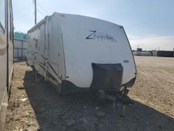 Salvage trucks for sale at Elgin, IL auction: 2005 Keystone Zeppelin 261