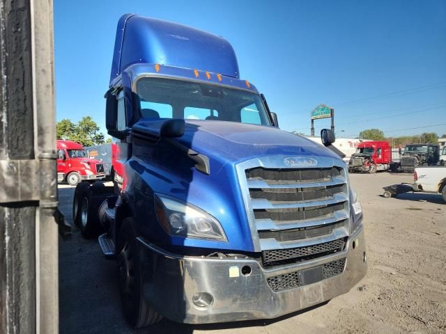2023 Freightliner Cascadia 126 Semi Truck