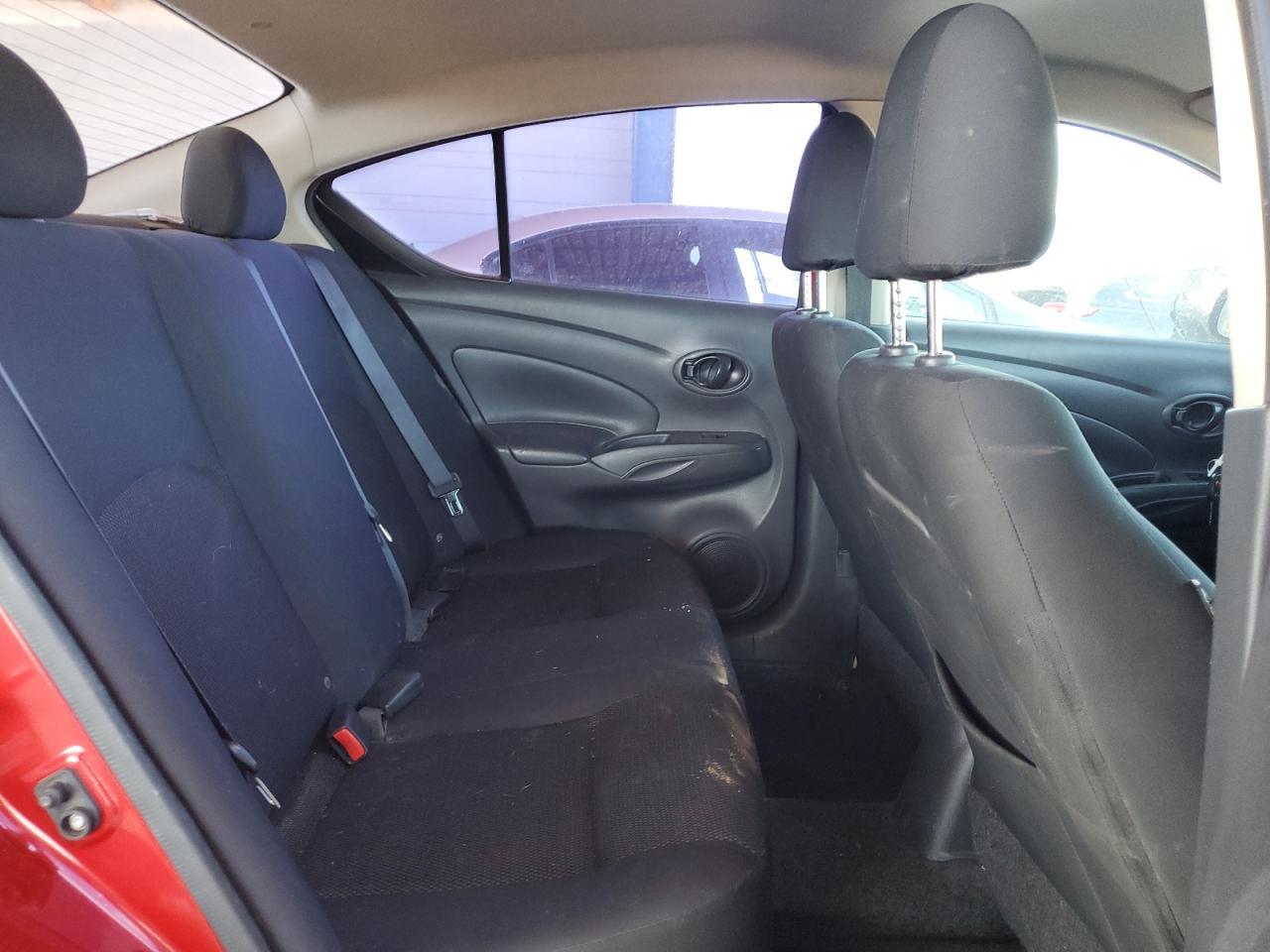 2012 Niss Versa 1.6 s