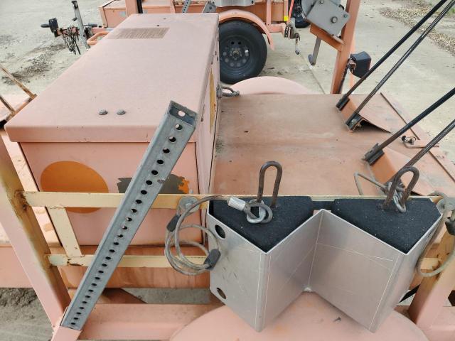 2001 Arrow 2001 Team Fenex TWABVA-15 Arrow Board Trailer