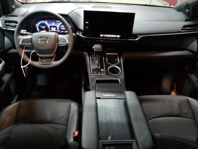 2025 Toyota Sienna XSE