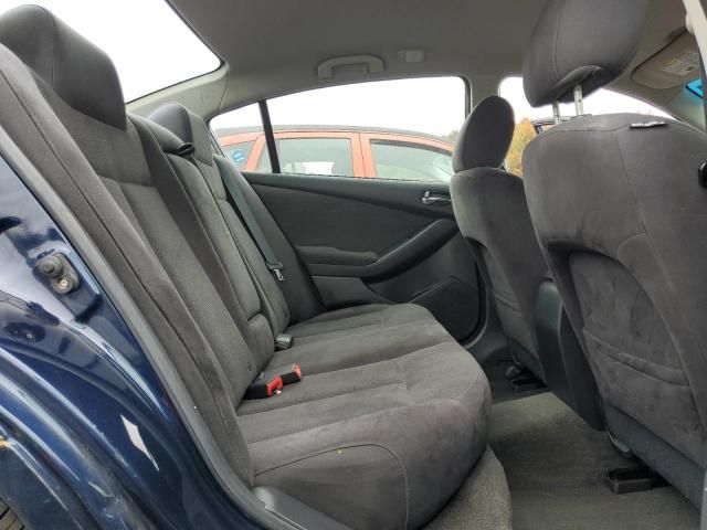 2010 Nissan Altima Base