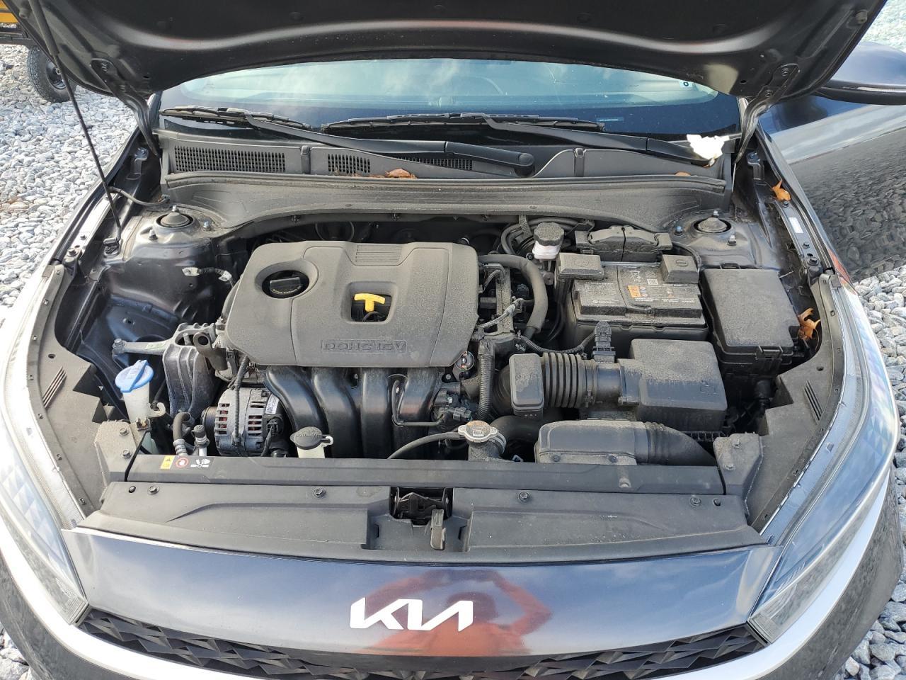 2023 KIA Forte lx