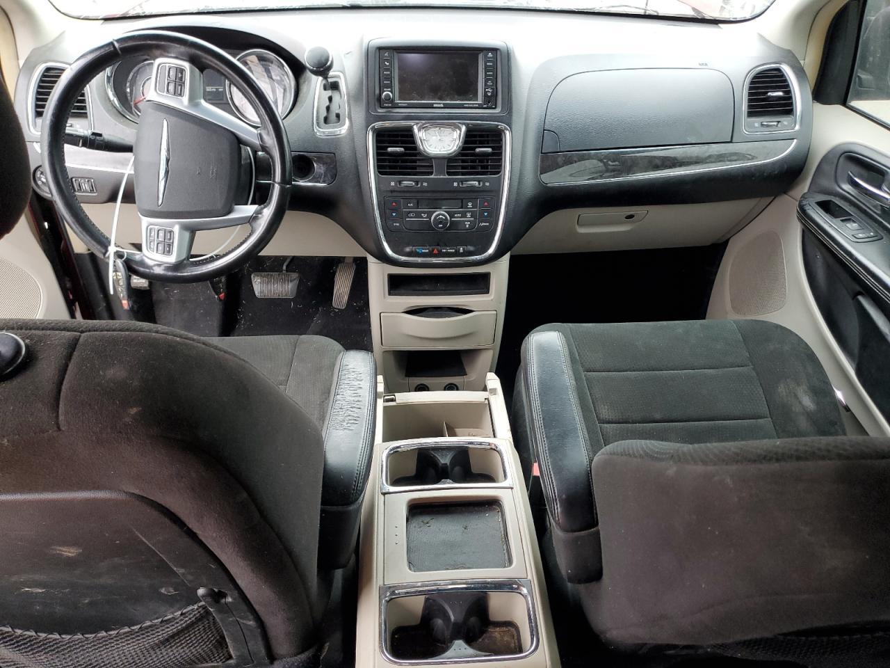 2012 Chrysler Town & Country Touring