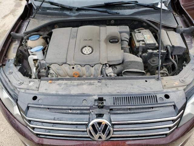 2013 Volkswagen Passat SE