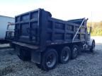 2005 Peterbilt 379 Dump Truck