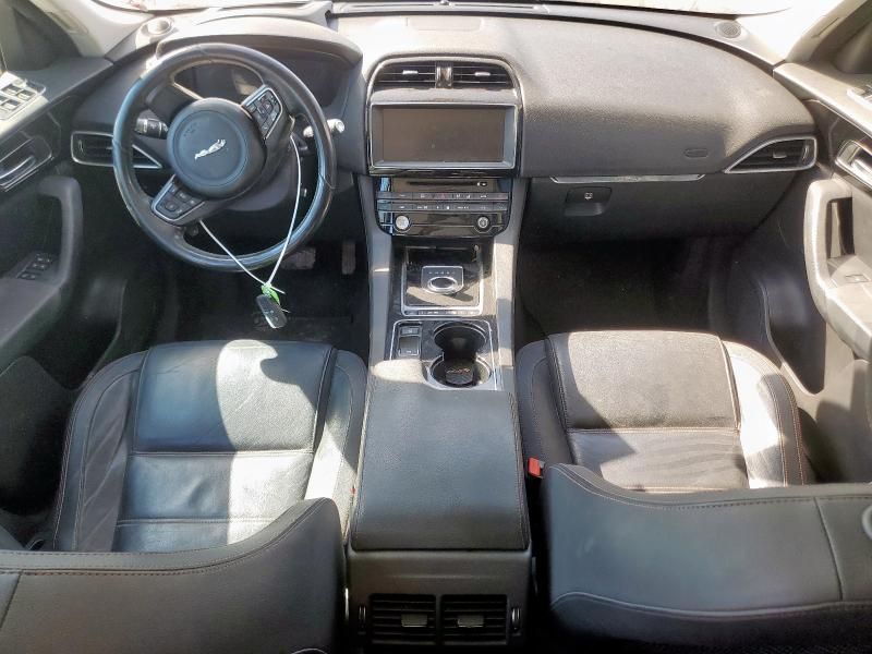 2017 Jaguar F-PACE Prestige