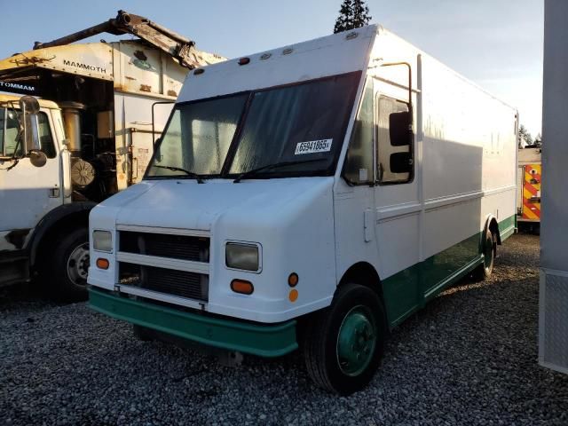 2000 Freightliner Chassis M-Trucks Delivery Van
