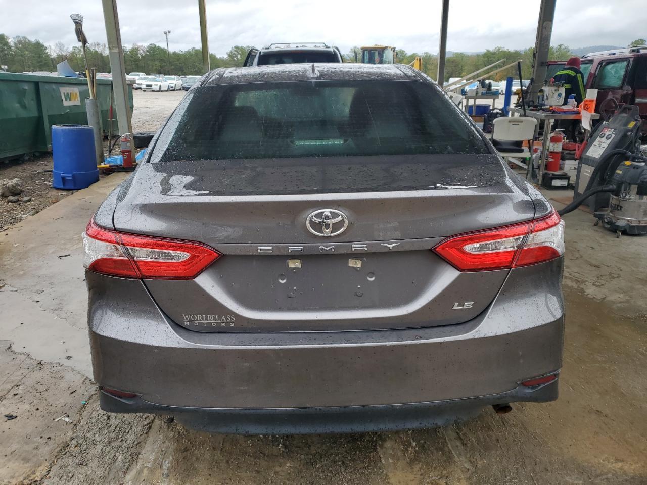2020 Toyota Camry le
