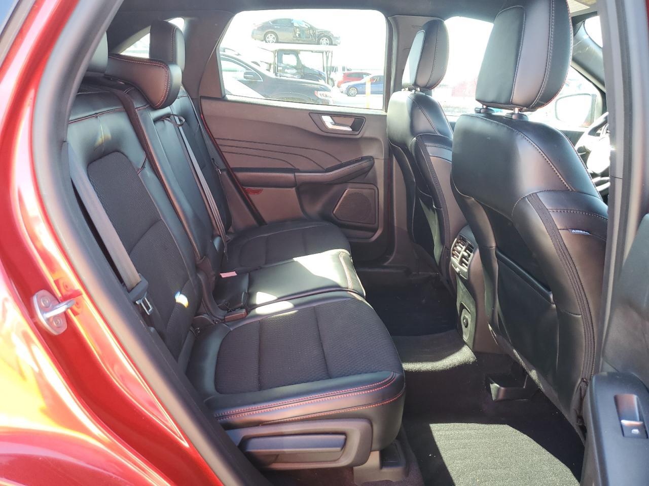 2023 Ford Escape st Line