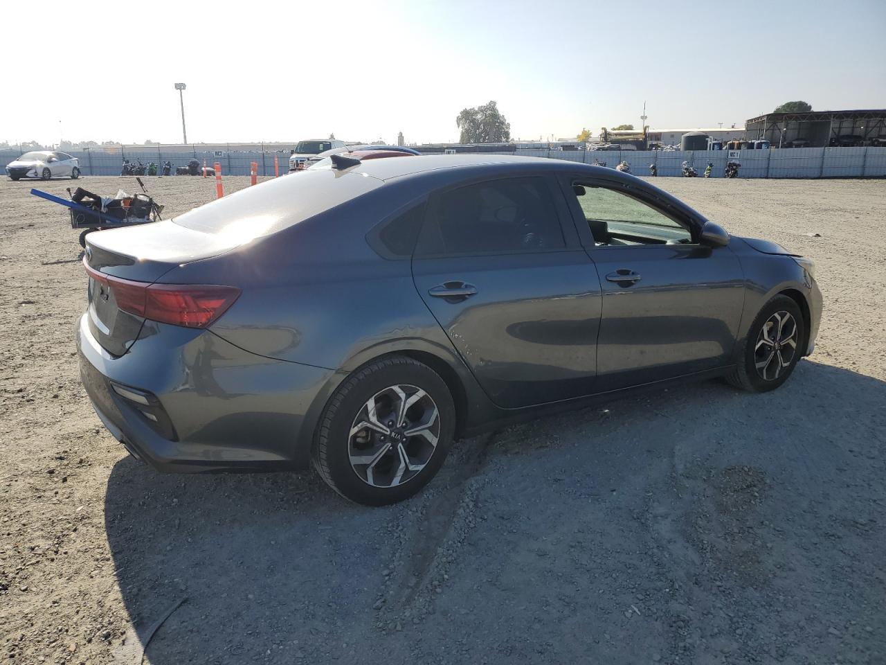 2021 KIA Forte fe