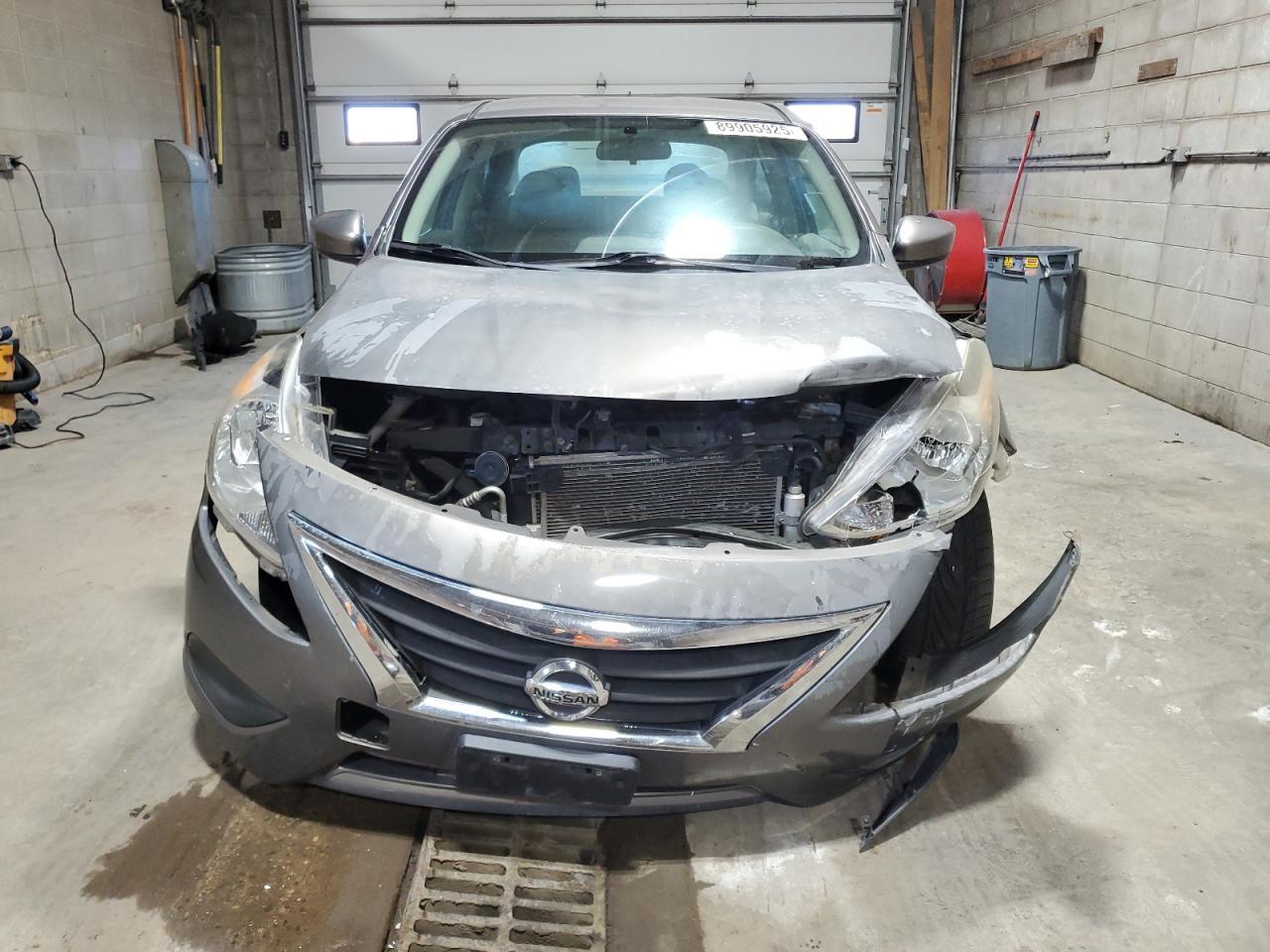 2016 Niss Versa 1.6 sv