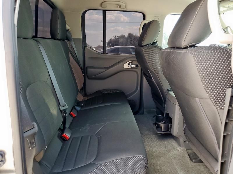 2016 Nissan Frontier S