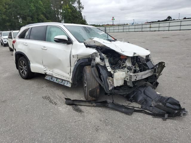 2018 Toyota Highlander SE