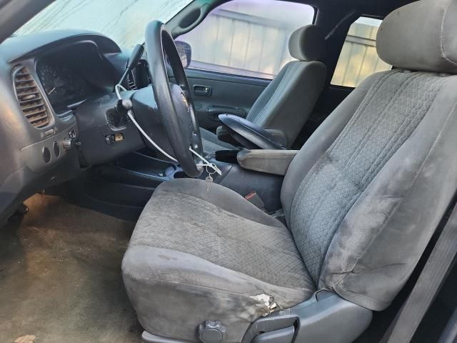 2004 Toyota Tundra Access Cab SR5