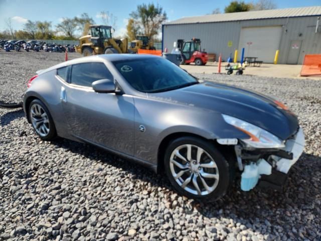 2014 Nissan 370z Base
